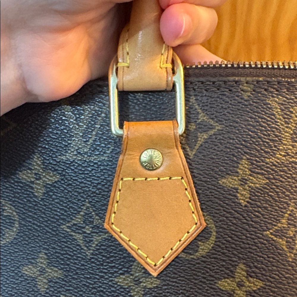 Louis Vuitton Alma PM Handbag - Picture 4 of 11